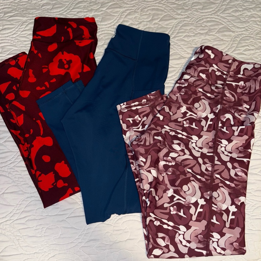 Women’s Leggings Bundle (Fabletics & Tek Gear) - Size Medium